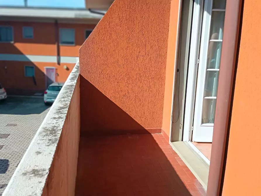 Immagine 22 di Casa semindipendente in vendita  a Massa