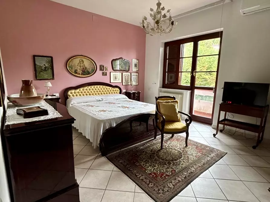 Immagine 17 di Casa semindipendente in vendita  a Carrara