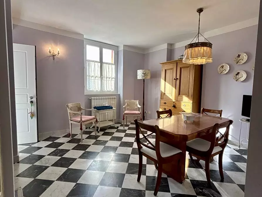 Immagine 1 di Casa semindipendente in vendita  a Ameglia