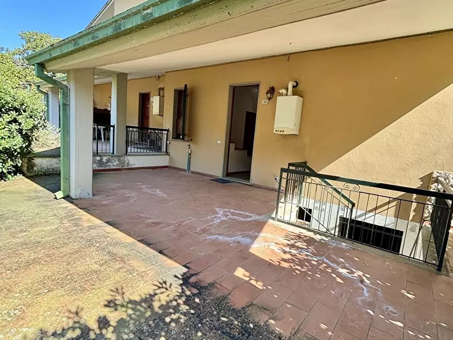 Immagine 18 di Casa semindipendente in vendita  a Ameglia