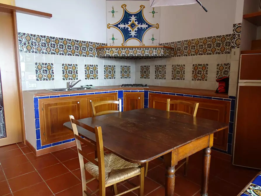 Immagine 5 di Monolocale in vendita  a Ameglia