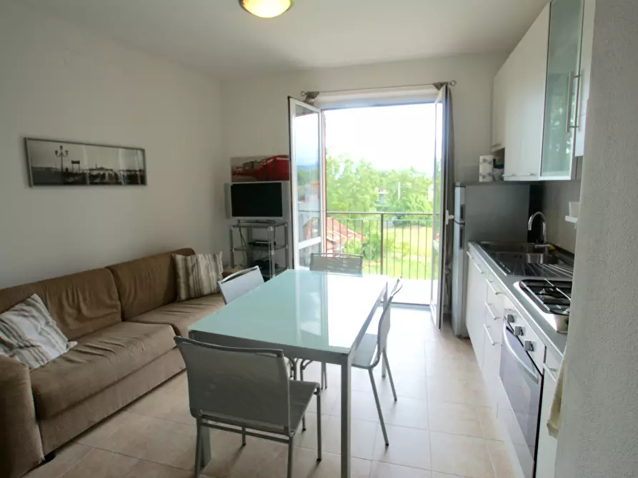 Immagine 6 di Trilocale in vendita  a Ameglia