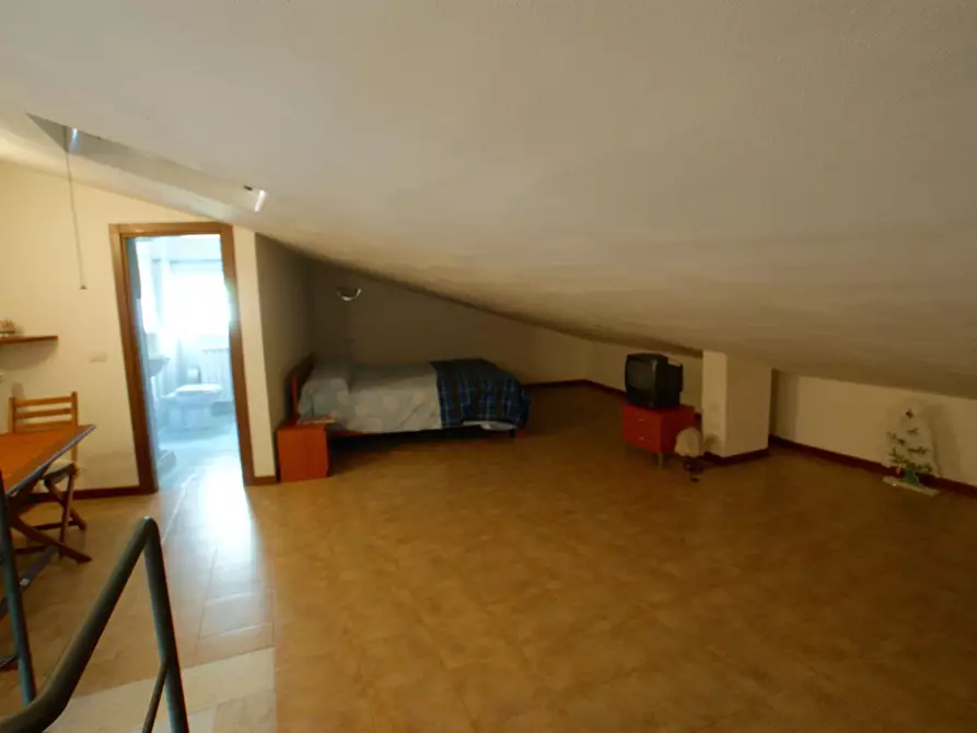 Immagine 18 di Trilocale in vendita  a Ameglia