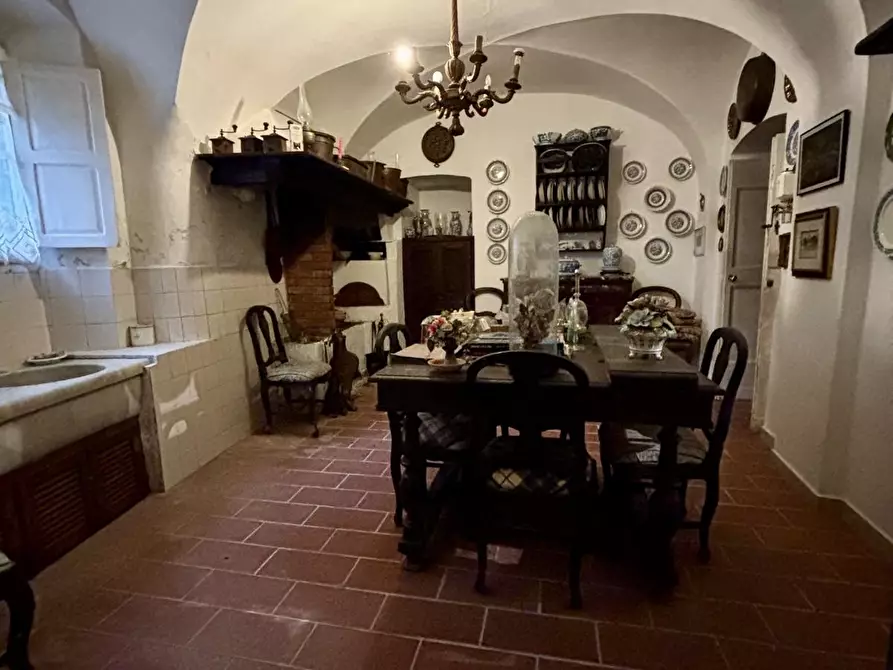 Immagine 33 di Villa in vendita  a Castelnuovo Magra