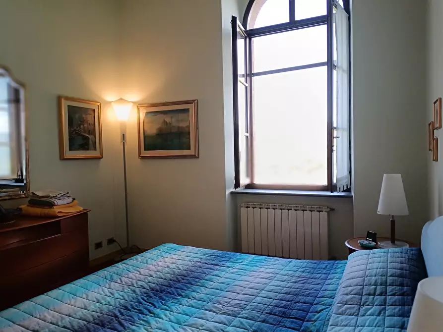 Immagine 15 di Trilocale in vendita  a Ameglia