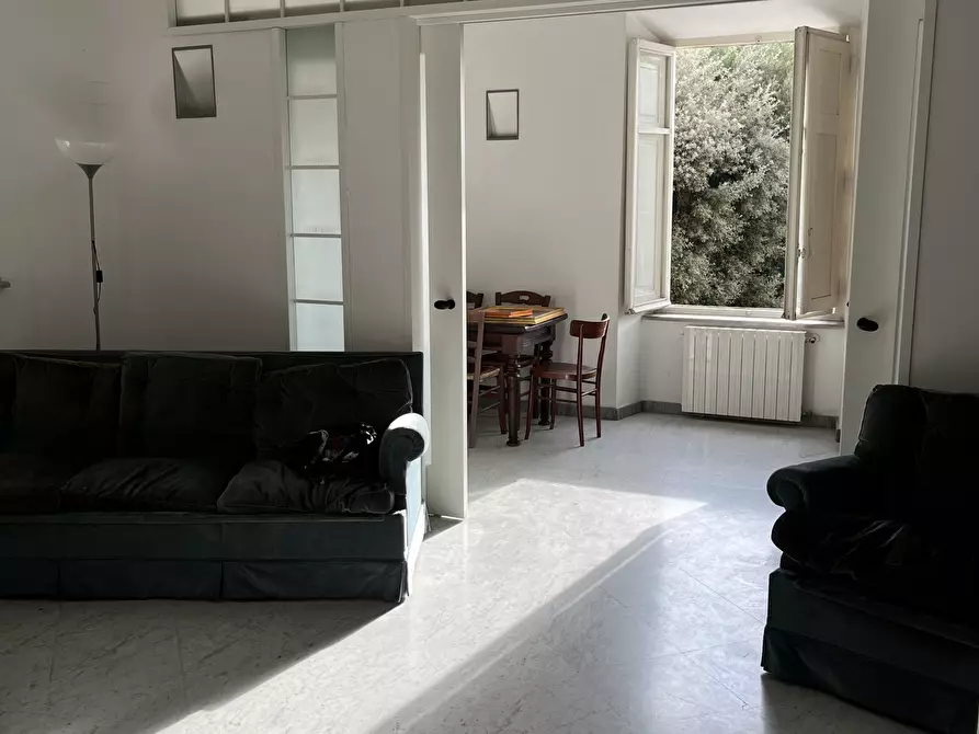 Immagine 2 di Appartamento in affitto  in Via Roma a Carrara