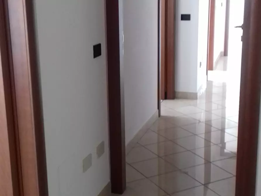 Immagine 15 di Appartamento in affitto  in viale s. bartolomeo a La Spezia