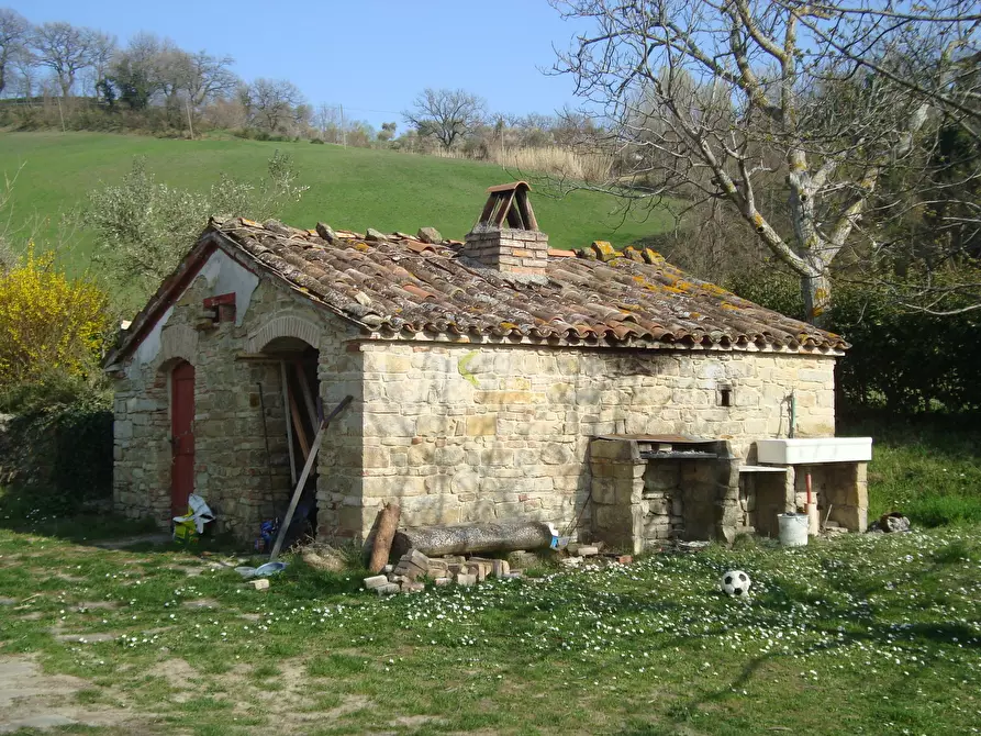 Immagine 9 di Casa indipendente in vendita  in via Barchio 2 a Cupramontana
