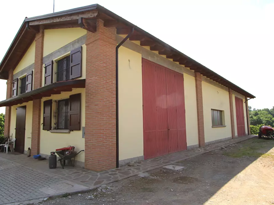 Immagine 9 di Porzione di casa in vendita  in Via San Francesco a Valsamoggia