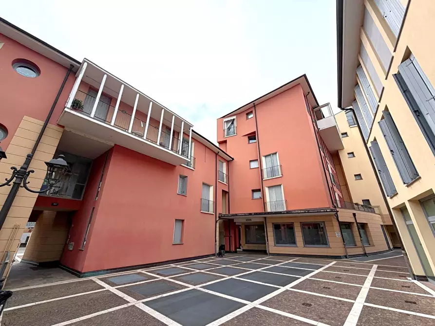 Immagine 37 di Appartamento in vendita  in Via Giuseppe Mazzini 34 a Valsamoggia