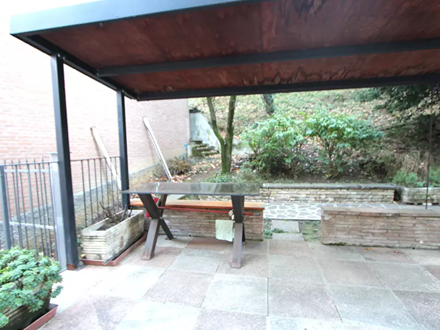 Immagine 12 di Appartamento in vendita  in Via G. Matteotti a Valsamoggia