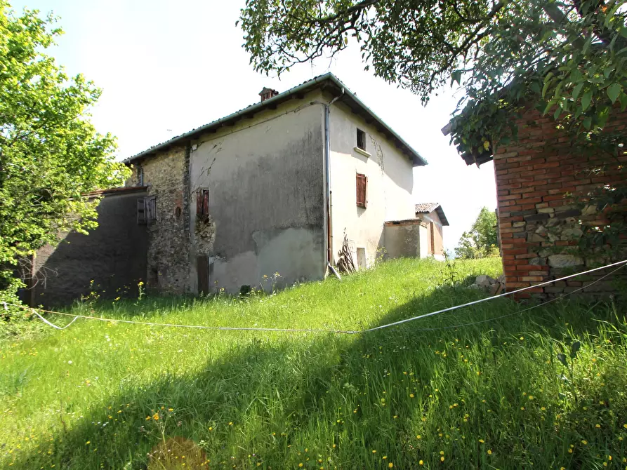 Immagine 12 di Rustico / casale in vendita  in via Castello a Valsamoggia