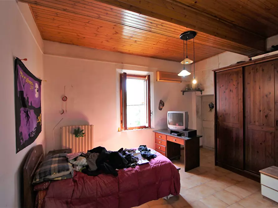 Immagine 14 di Porzione di casa in vendita  in Via Sant'Apollinare a Valsamoggia