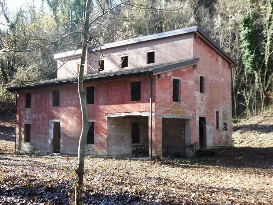 Immagine 1 di Rustico / casale in vendita  in Via Marzatore 30 a Valsamoggia