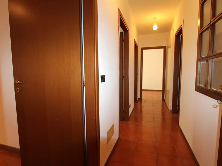 Immagine 22 di Appartamento in vendita  in Via Ugo la Malfa 15 a Valsamoggia