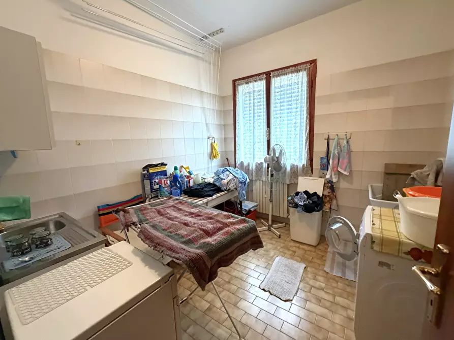 Immagine 27 di Porzione di casa in vendita  a Valsamoggia