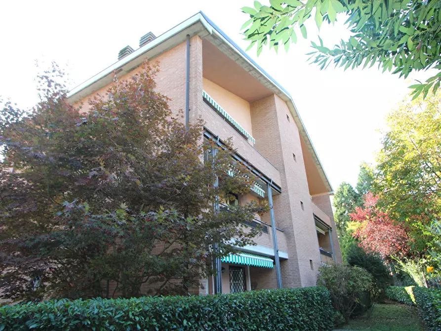 Immagine 36 di Appartamento in vendita  in Viale dell'Indipendenza a Valsamoggia