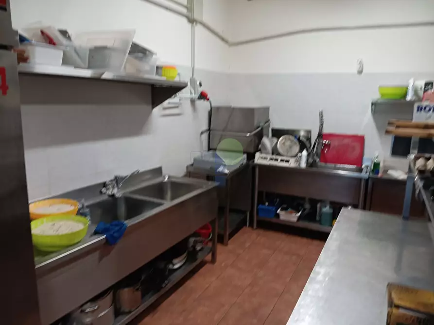 Immagine 19 di Bar / Ristorante in vendita  in Piazza del Luogo Pio 4 a Livorno