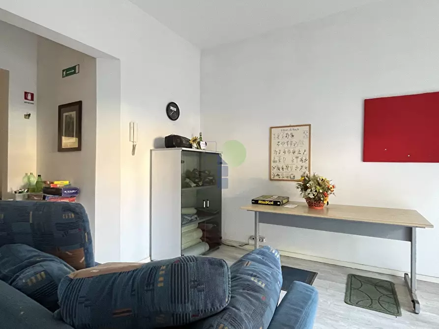 Immagine 5 di Laboratorio in vendita  in Piaza due Giugno 44 a Livorno