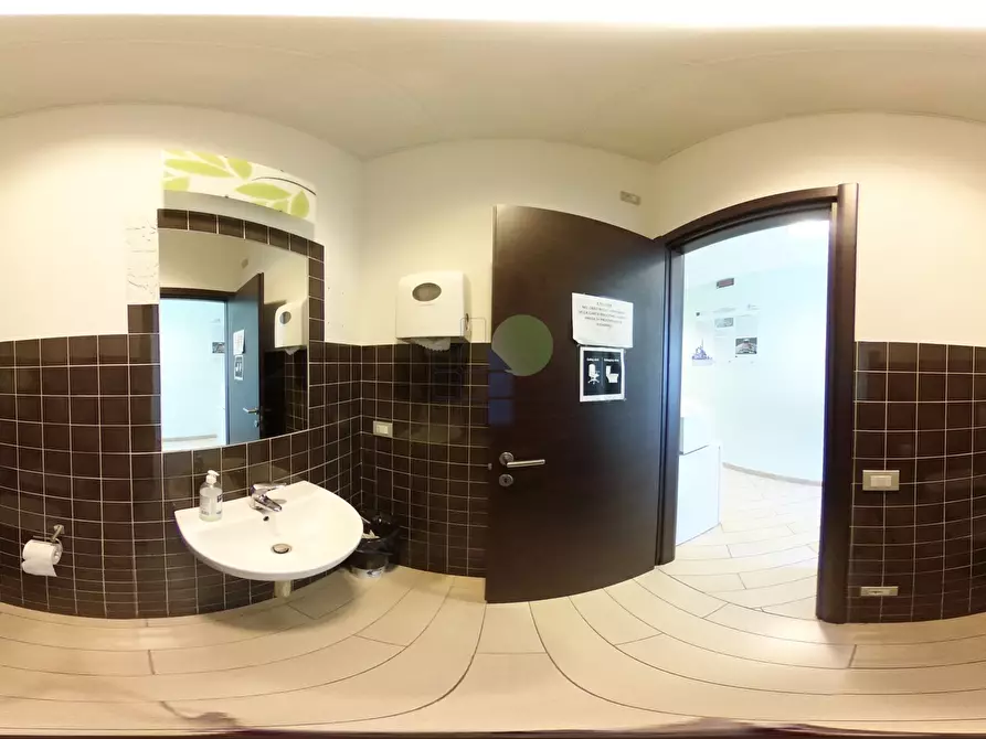 Immagine 12 di Ufficio in vendita  in Via L. da Vinci 35 a Livorno