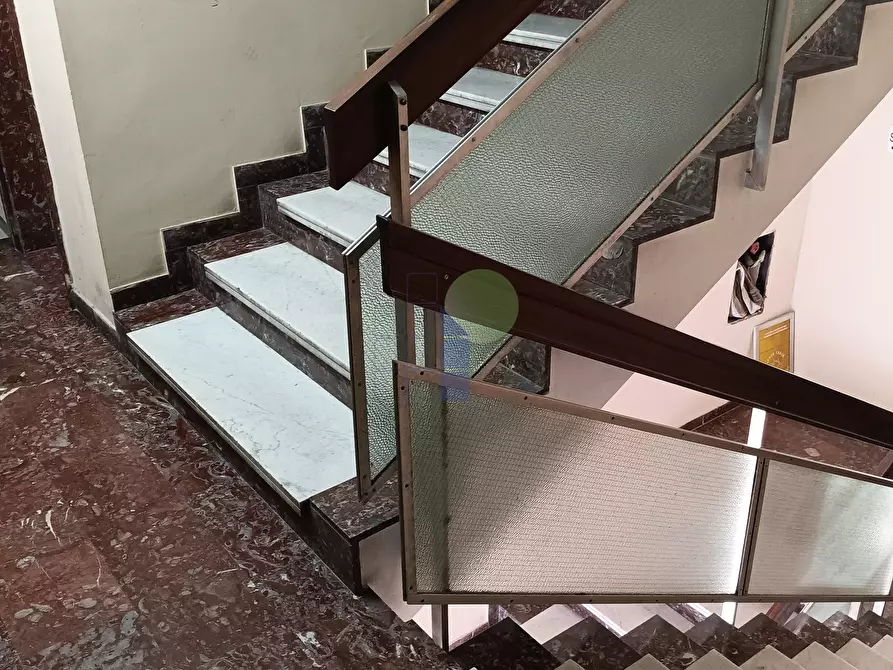 Immagine 17 di Ufficio in vendita  in Piazza Cavour 21 a Livorno