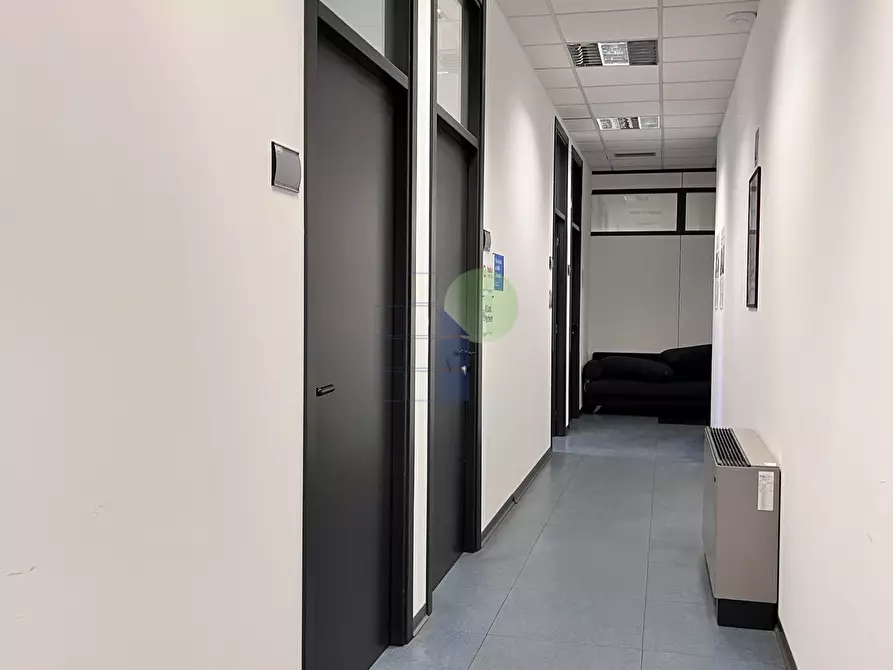 Immagine 8 di Ufficio in affitto  in Via Toscana 6 a Livorno