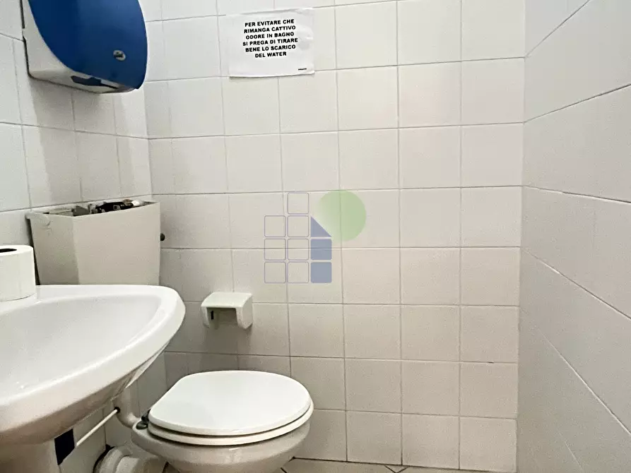 Immagine 9 di Ufficio in affitto  in Via dell' Artigianato 11 a Livorno