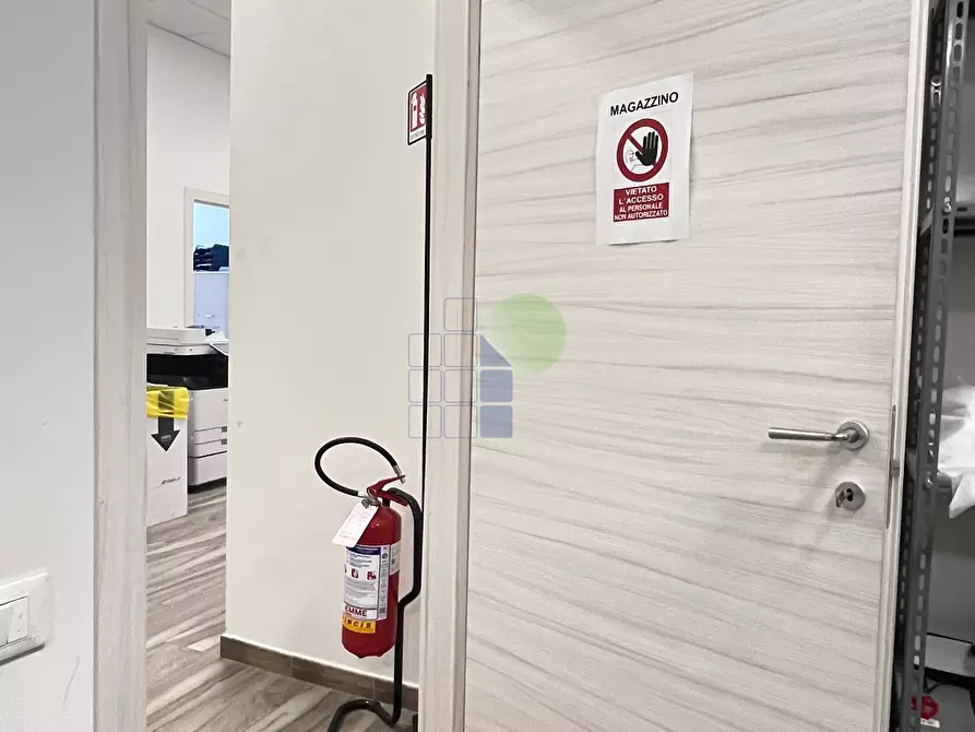 Immagine 53 di Attività artigianale in vendita  in Via Grotta delle Fate 89 a Livorno