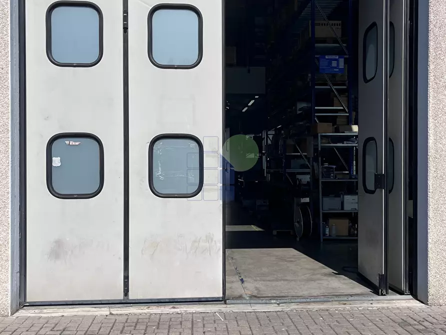 Immagine 16 di Attività artigianale in vendita  in Via  Cimarosa 55 a Livorno