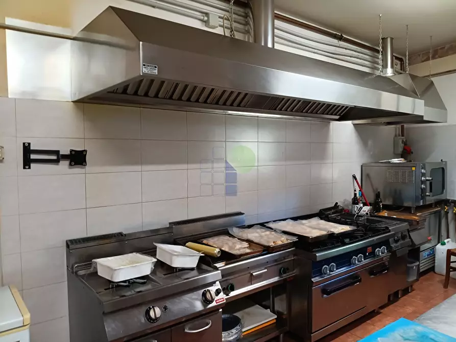 Immagine 17 di Bar / Ristorante in vendita  in Piazza del Luogo Pio 4 a Livorno