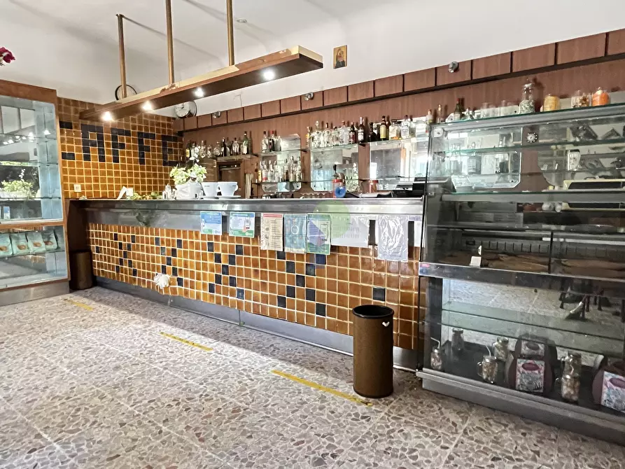 Immagine 21 di Capannone industriale in vendita  in Piazza di Montenero 15 a Livorno