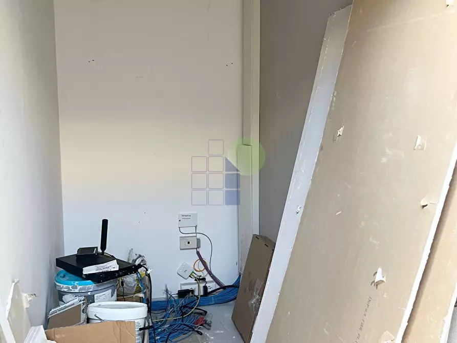 Immagine 28 di Attività artigianale in affitto  in Via dell' Artigianato 45 a Livorno