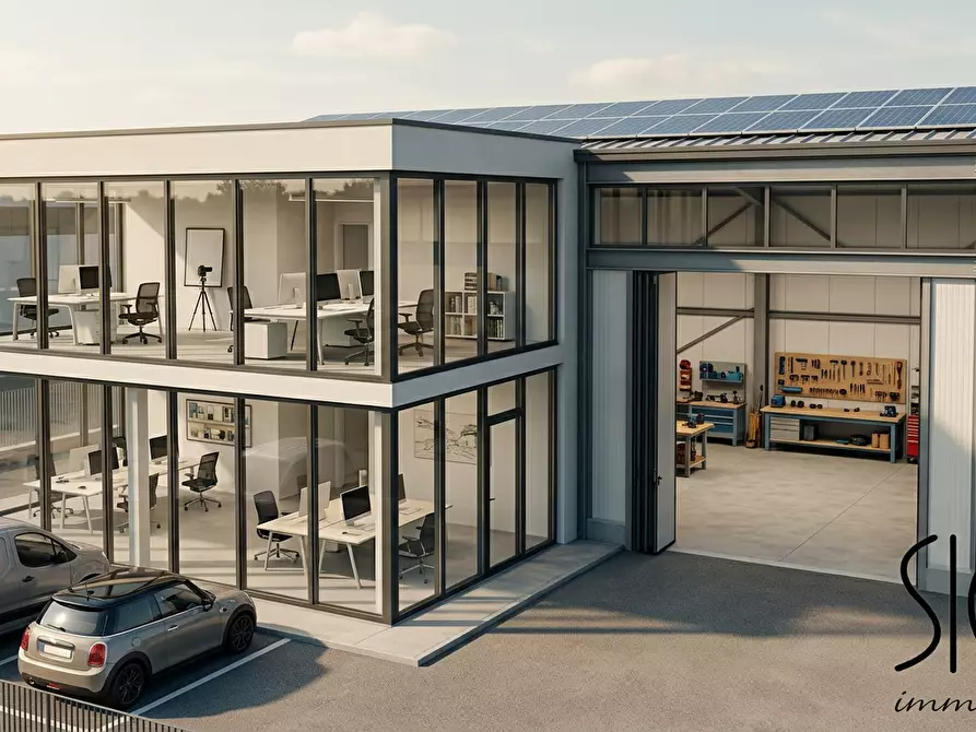 Immagine 2 di Capannone industriale in vendita  a Massa