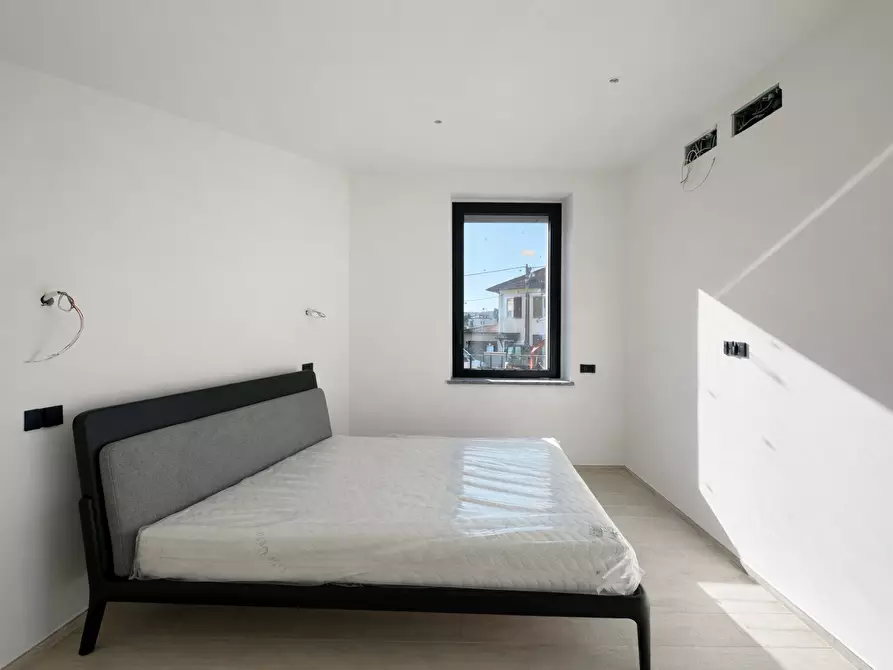 Immagine 7 di Bilocale in vendita  in Via XX Settembre 84 a Arona