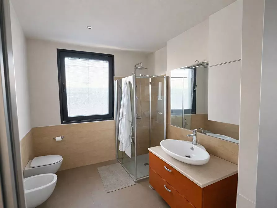 Immagine 11 di Trilocale in vendita  in Viale Cesare Battisti 1 a Briga Novarese