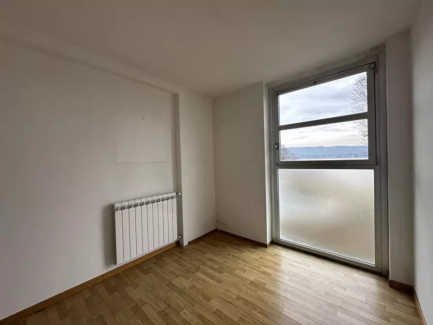 Immagine 14 di Trilocale in affitto  in Via Cristoforo Colombo 1 a Dormelletto