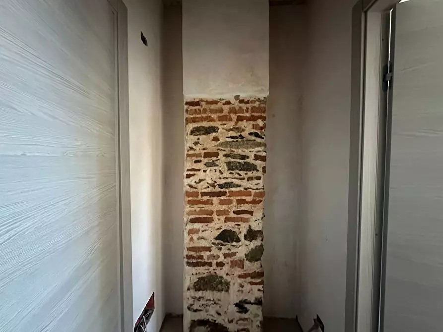 Immagine 11 di Trilocale in vendita  in Via Partigiani 1 a Arona