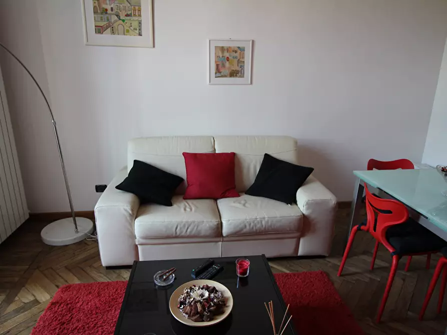 Immagine 4 di Trilocale in affitto  a Arona