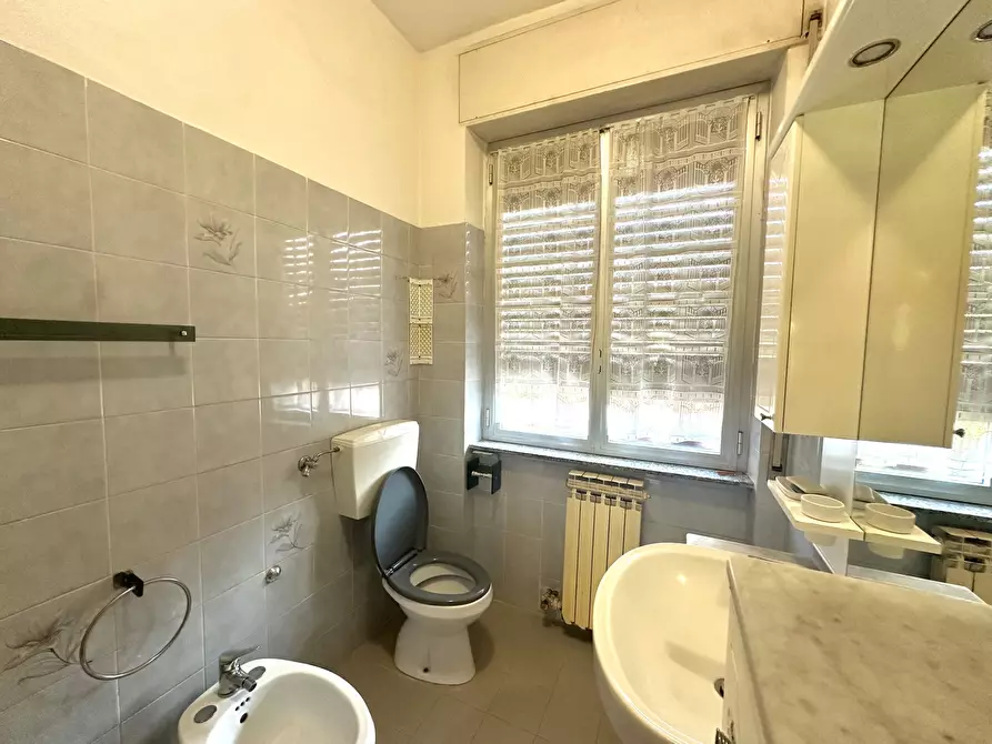 Immagine 8 di Trilocale in vendita  in Via Verbano 7 a Arona