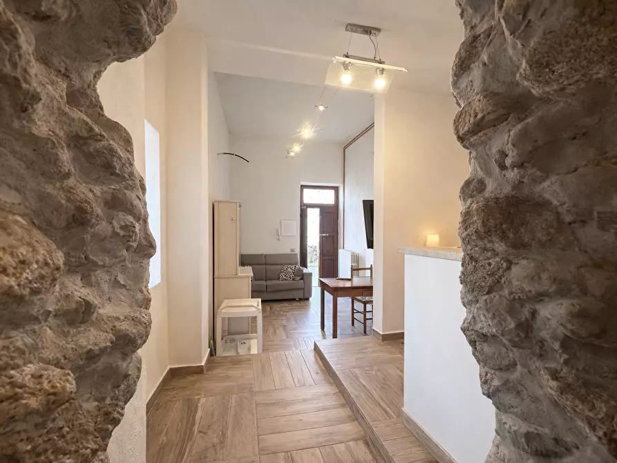 Immagine 1 di Bilocale in affitto  in Via Amalfi 1 a Dormelletto