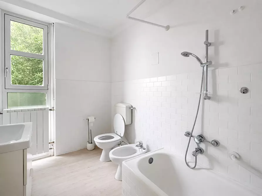 Immagine 17 di Trilocale in affitto  in Via Cristoforo Colombo 1 a Dormelletto