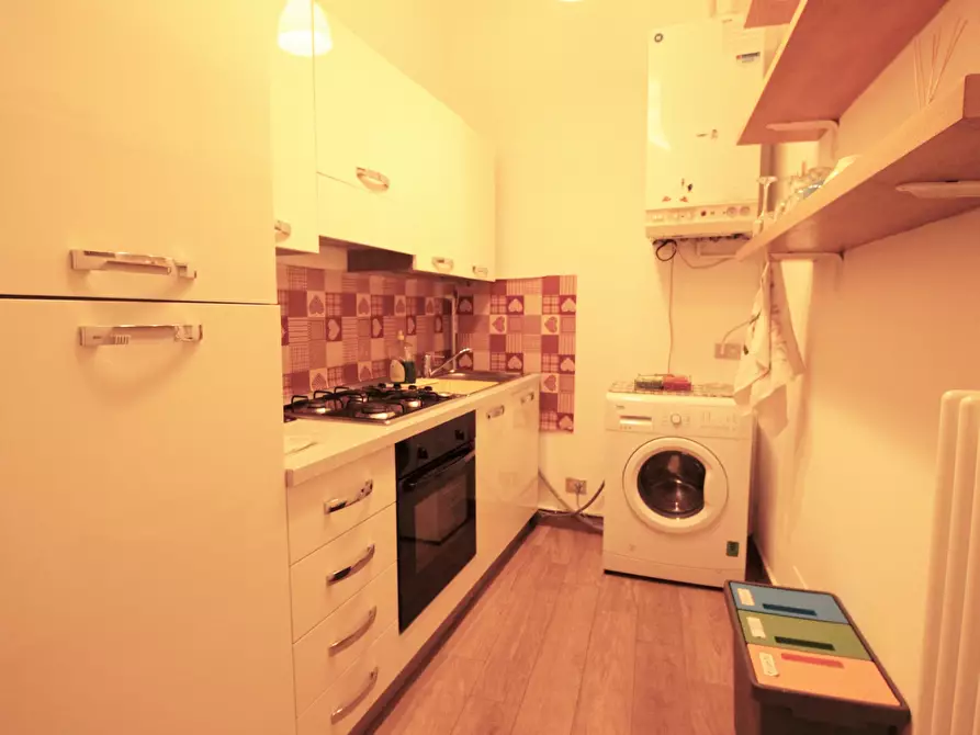 Immagine 8 di Bilocale in affitto  in Piazza del Popolo 1 a Arona