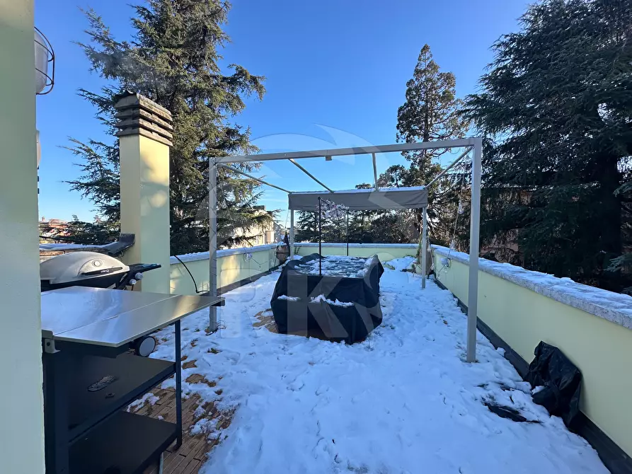 Immagine 2 di Pentalocale in vendita  in via Delle Rose 32 a Bologna