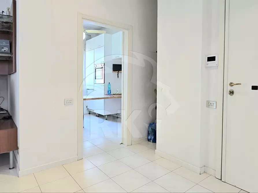 Immagine 24 di Pentalocale in vendita  in via cellini 11 a Bologna