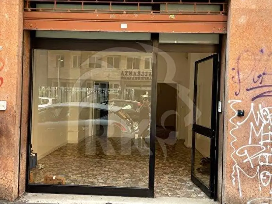 Immagine 3 di Locale commerciale in affitto  in via Milazzo a Bologna