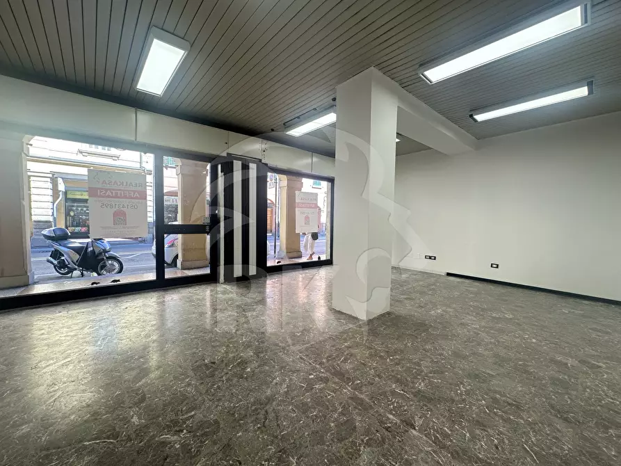 Immagine 1 di Locale commerciale in affitto  in VIA SANT'ISAIA 72 a Bologna