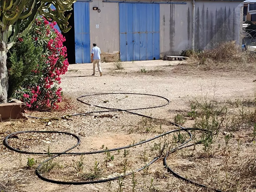 Immagine 21 di Terreno industriale in vendita  in Via Bonaiuto Natale 4 a Siracusa