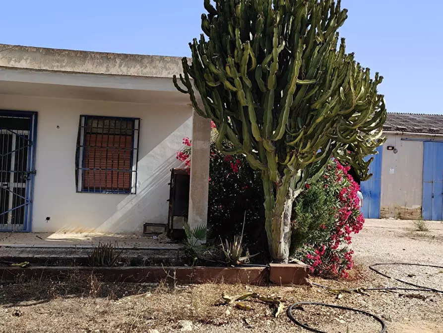 Immagine 18 di Villa in vendita  in Via Bonaiuto Natale 4 a Siracusa