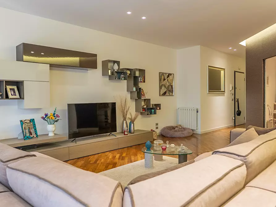 Immagine 5 di Appartamento in vendita  in Via Corsica 3 a Siracusa