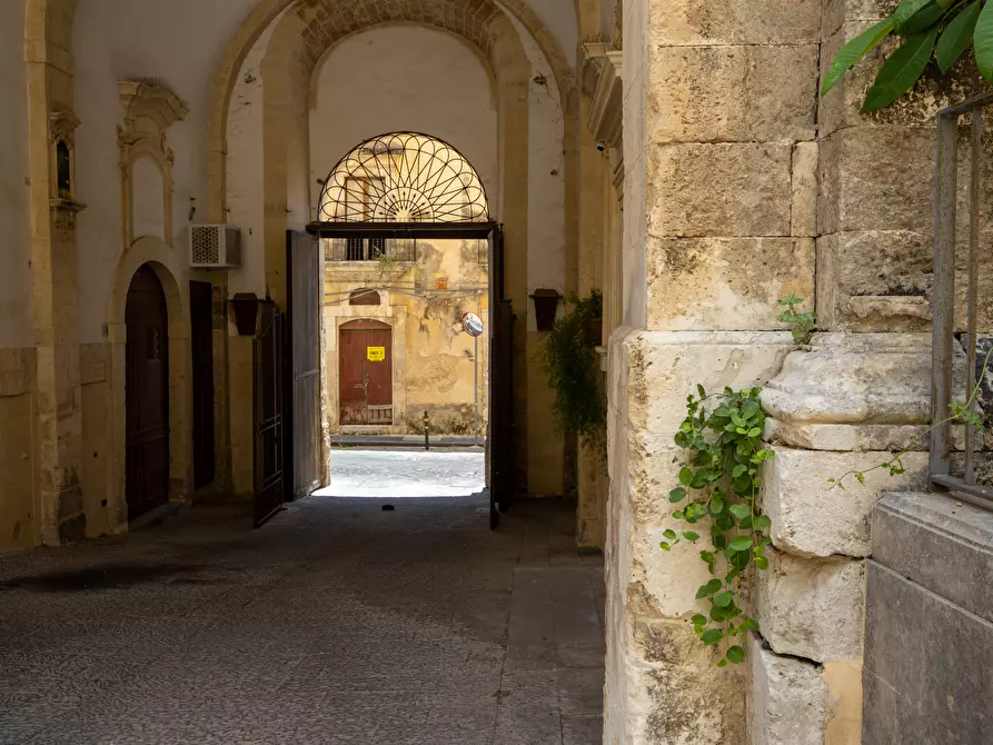 Immagine 76 di Casa indipendente in vendita  in Via Camillo Benso Conte di Cavour 48 a Noto